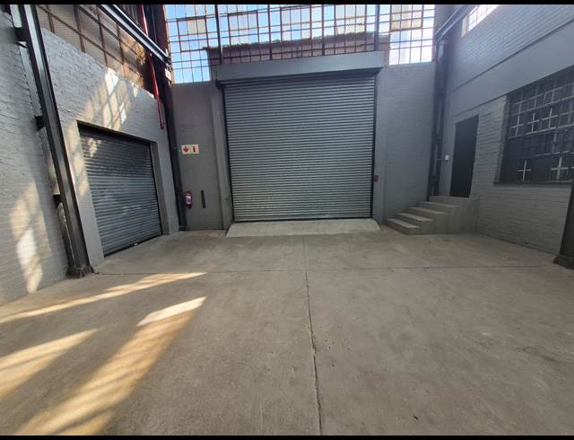 640M² FACTORY TO LET IN BENROSE