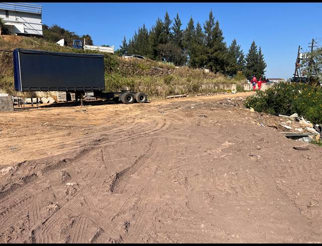 5,001M² INDUSTRIAL YARD TO LET IN MAHOGANY RIDGE