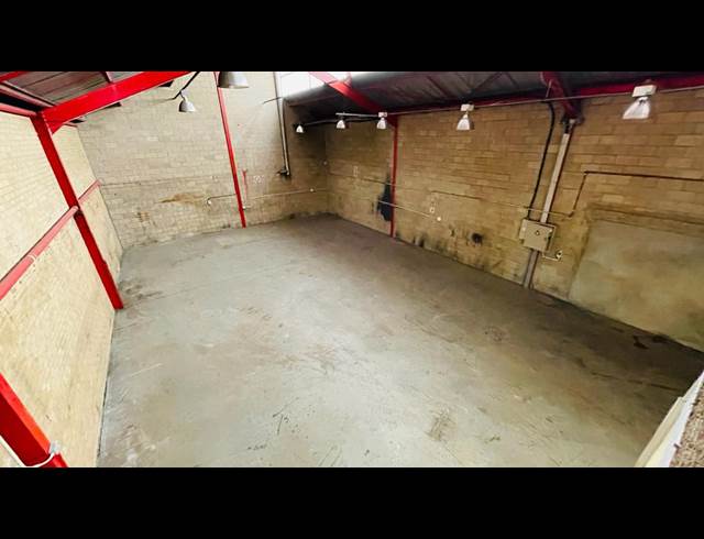 291M² WAREHOUSE TO LET IN ROBERTVILLE