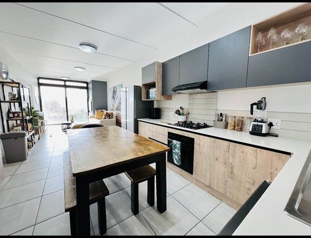 2 bed property to rent in BRACKENFELL NORTH