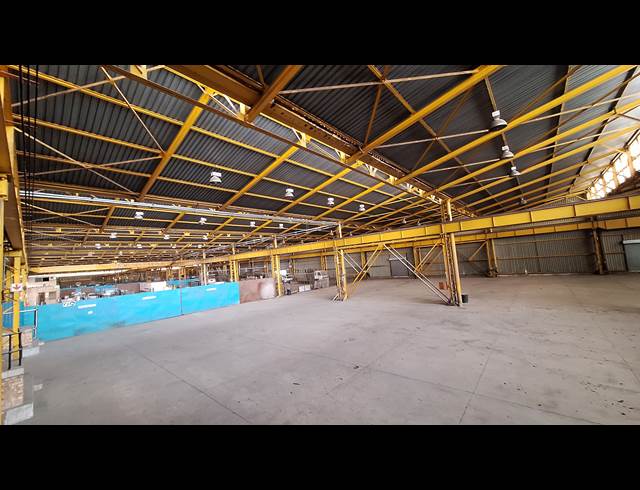 4,000M² WAREHOUSE TO LET IN STORMILL