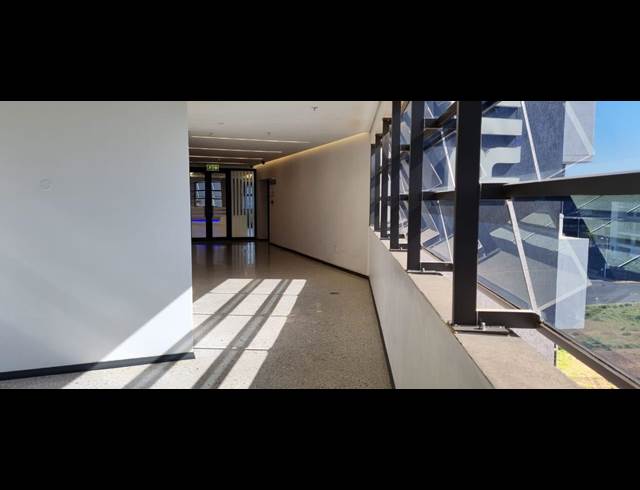 218M² OFFICE TO LET IN LA LUCIA RIDGE