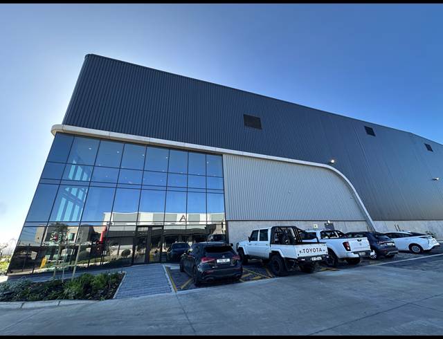 13,000M² BUSINESS TO LET IN ATLANTIC HILLS