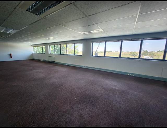 313M² OFFICE TO LET IN RANDJESPARK