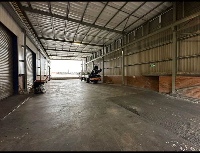 1,796M² WAREHOUSE TO LET IN STRIJDOMPARK