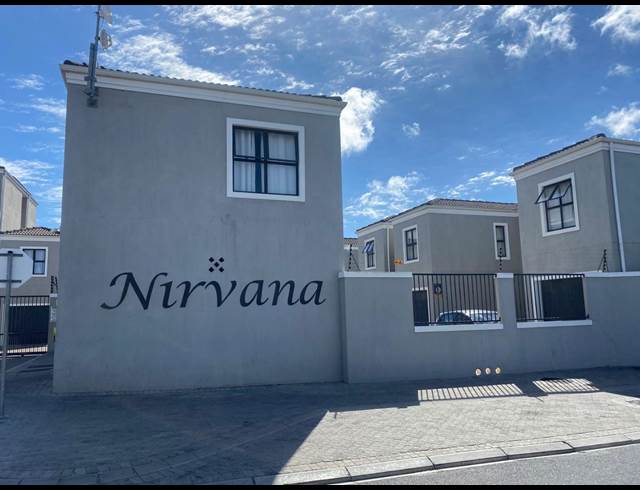 3 BEDROOM TOWNHOUSE TO LET IN PARKLANDS