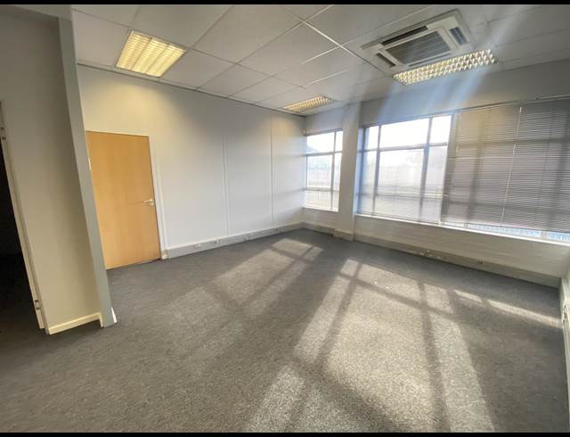 230M² OFFICE TO LET IN OBSERVATORY