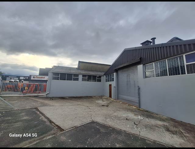 517M² WAREHOUSE TO LET IN OTTERY