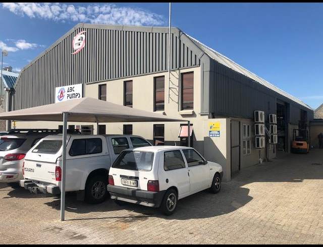 550M² WAREHOUSE RENTED IN STIKLAND INDUSTRIAL