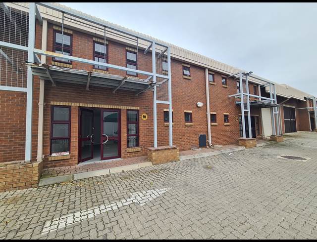 410M² WAREHOUSE TO LET IN ALLANDALE