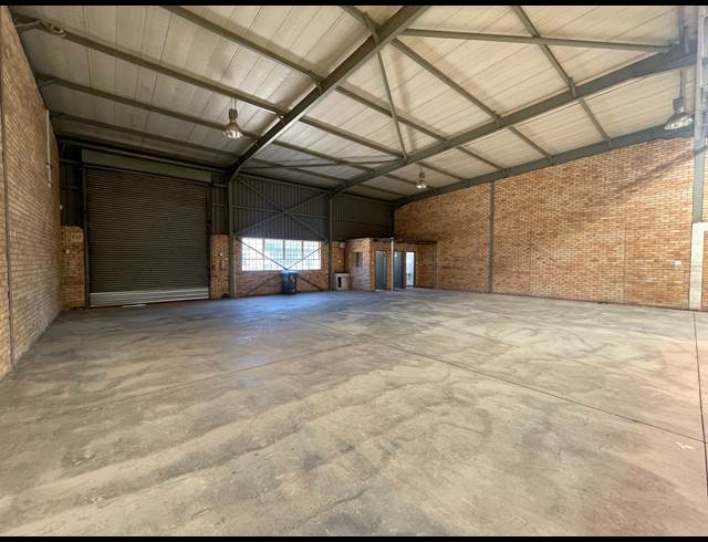 555M² WAREHOUSE TO LET IN RANDJESPARK