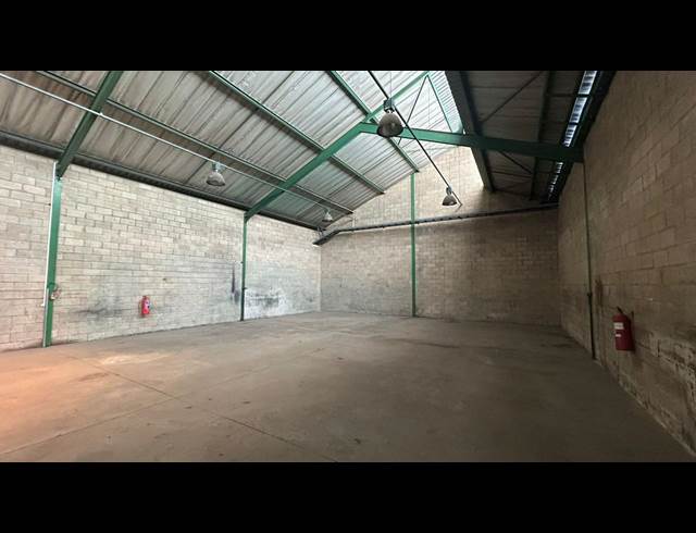 398M² WAREHOUSE TO LET IN ROBERTVILLE