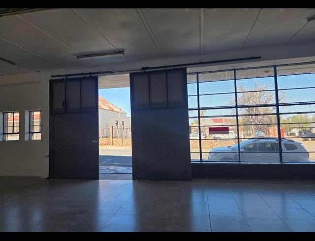 690M² RETAIL TO LET IN OUDTSHOORN CENTRAL