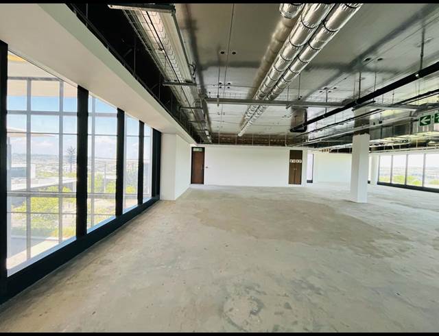 1,113M² OFFICE TO LET IN WATERFALL