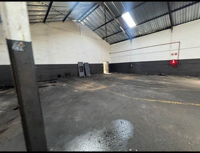 422M² WAREHOUSE TO LET IN SEBENZA