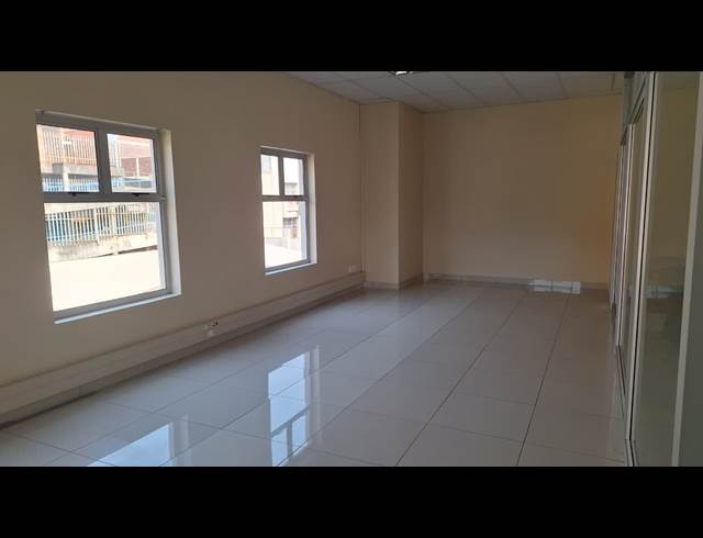 343M² OFFICE TO LET IN NELSPRUIT CENTRAL