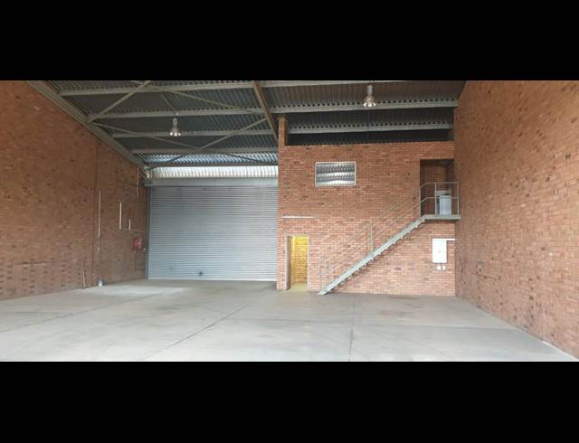 319M² WAREHOUSE TO LET IN BRENTWOOD PARK
