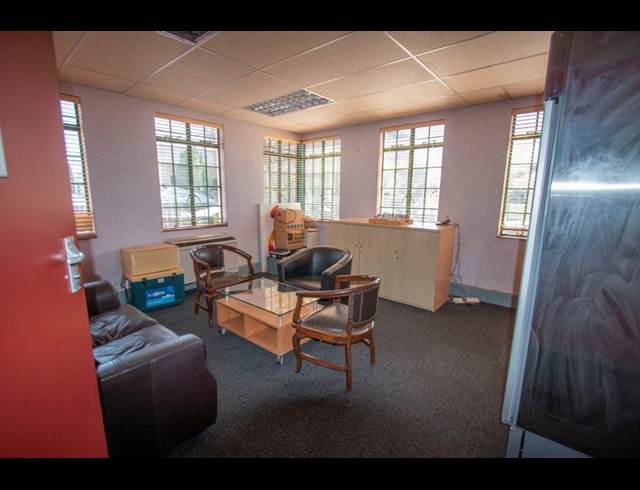 737M² STORAGE UNIT TO LET IN RANDJESPARK