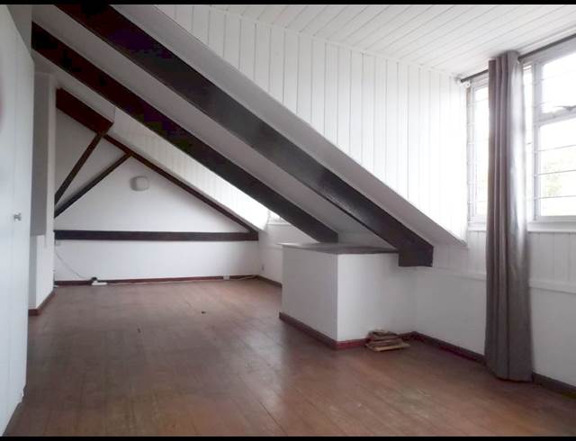 2 bed property to rent in WOODSTOCK