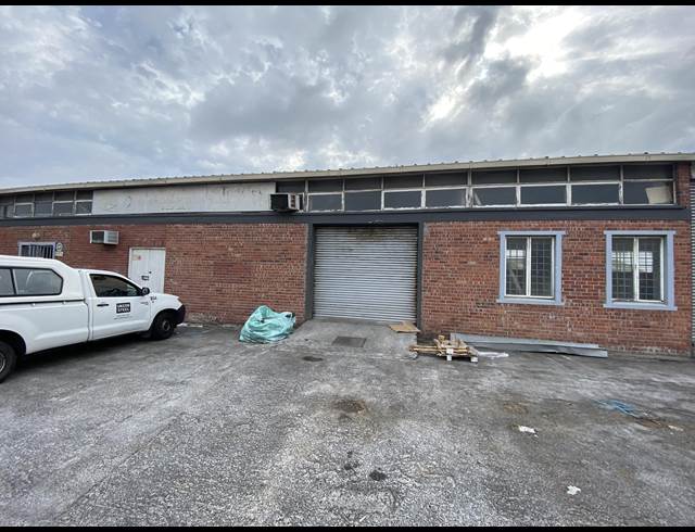 338M² FACTORY TO LET IN EPPING INDUSTRIAL