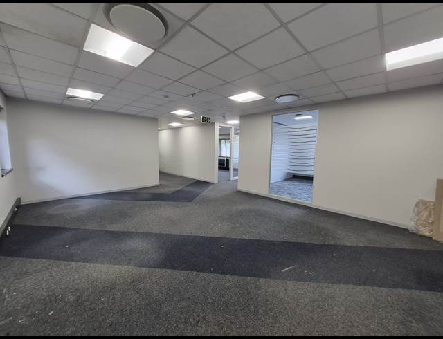 377M² OFFICE TO LET IN SANDTON CENTRAL