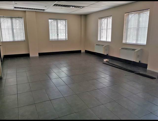 2,255M² OFFICE TO LET IN RIVONIA