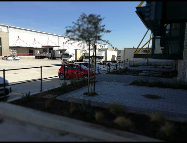 6,569M² WAREHOUSE TO LET IN BELLVILLE SOUTH