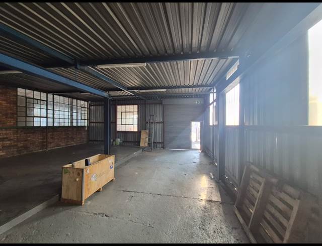 500M² WAREHOUSE TO LET IN ALRODE SOUTH