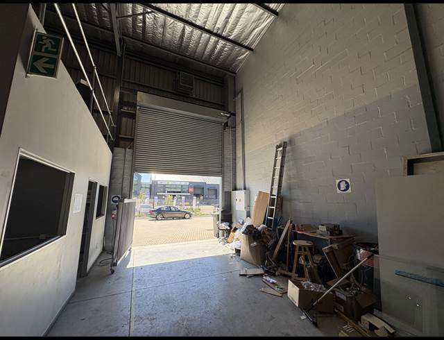 428M² WAREHOUSE TO LET IN KRAAIFONTEIN INDUSTRIA