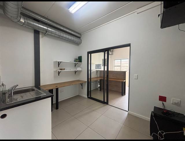 363M² WAREHOUSE TO LET IN FIRGROVE