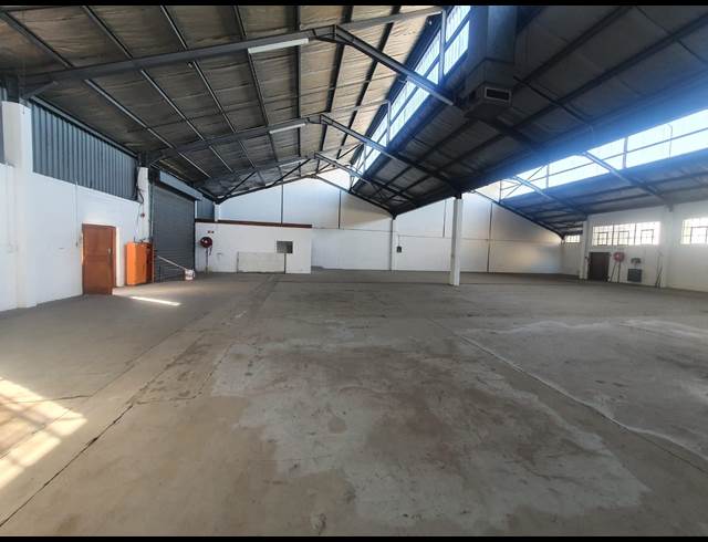 780M² WAREHOUSE TO LET IN EPPING INDUSTRIAL