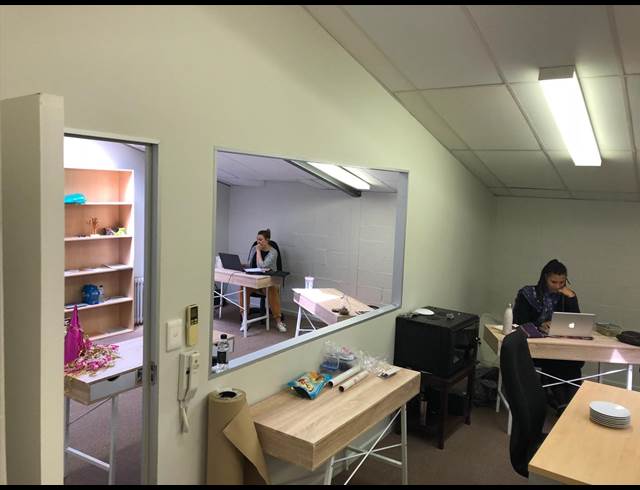 222M² OFFICE TO LET IN WESTLAKE