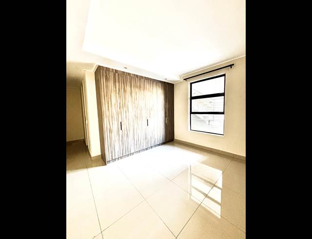 2 BEDROOM APARTMENT TO LET IN PARKMORE