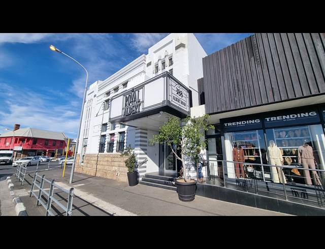 119M² OFFICE TO LET IN WOODSTOCK