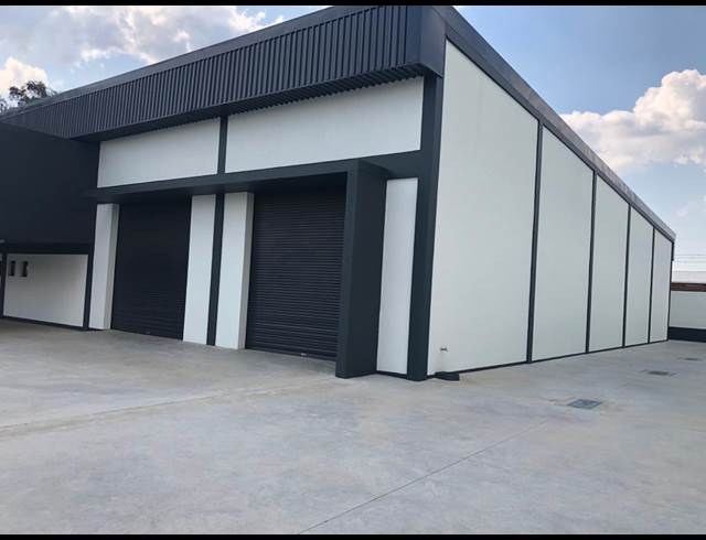 1,500M² WAREHOUSE TO LET IN APEX