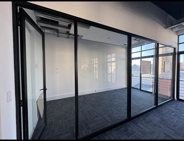 215M² OFFICE TO LET IN CAPE TOWN CITY CENTRE