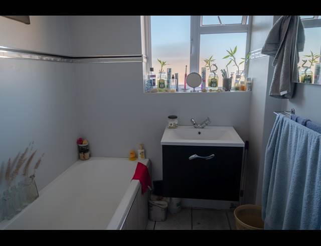 2 bed property to rent in CLAREMONT