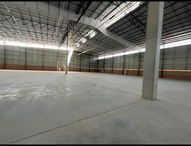 4,631M² WAREHOUSE TO LET IN AIRPORT PARK