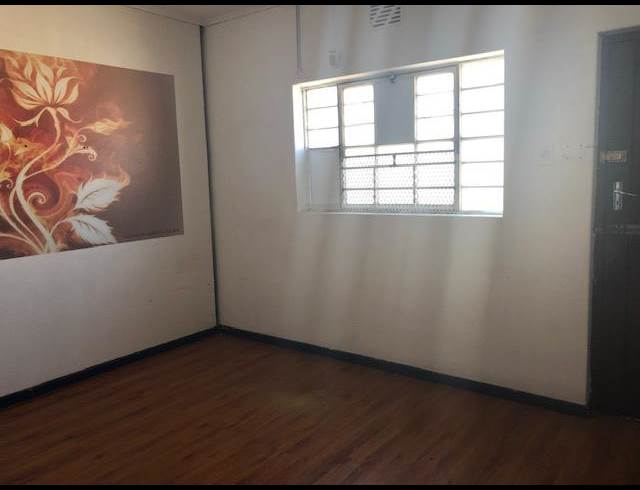 344M² WAREHOUSE RENTED IN BELLRAIL
