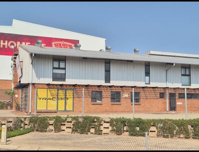 372M² WAREHOUSE TO LET IN RIVERSIDE PARK