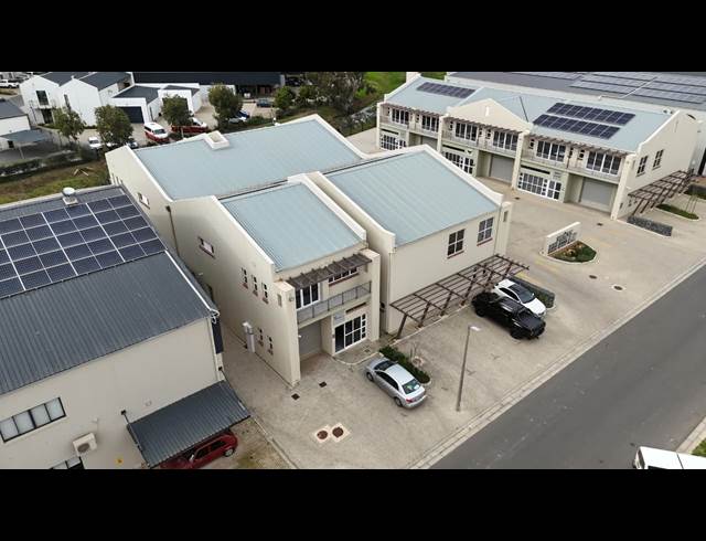 133M² WAREHOUSE TO LET IN BOSCHENMEER GOLF & COUNTRY ESTATE