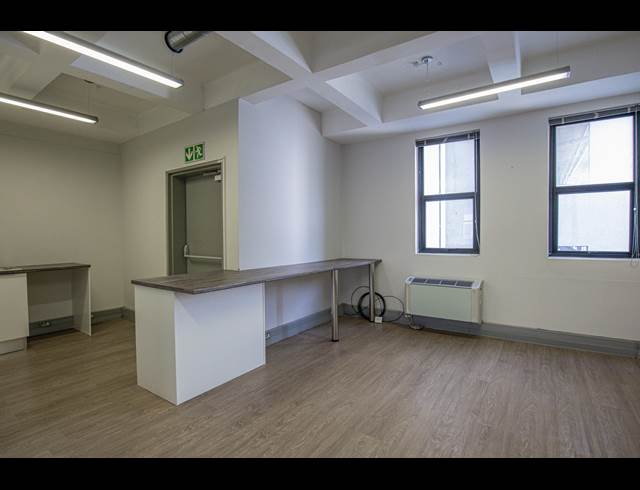316M² OFFICE TO LET IN FORESHORE