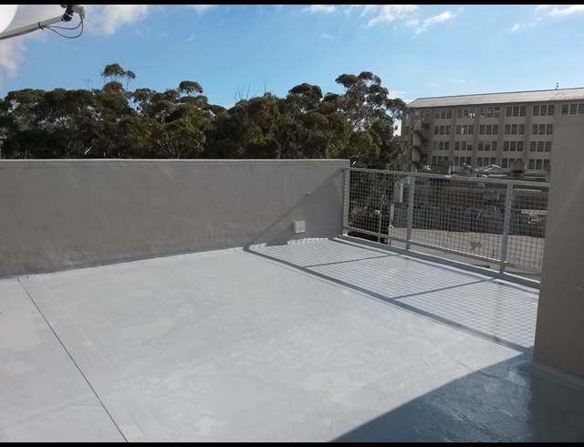 2 bed property to rent in WOODSTOCK