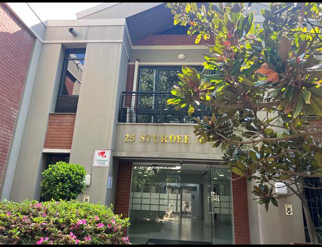 209M² OFFICE TO LET IN ROSEBANK