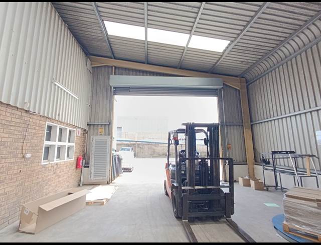2,363M² WAREHOUSE TO LET IN WESTMEAD