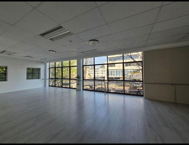 135M² OFFICE TO LET IN ILLOVO