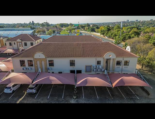 127M² OFFICE TO LET IN ROBINDALE