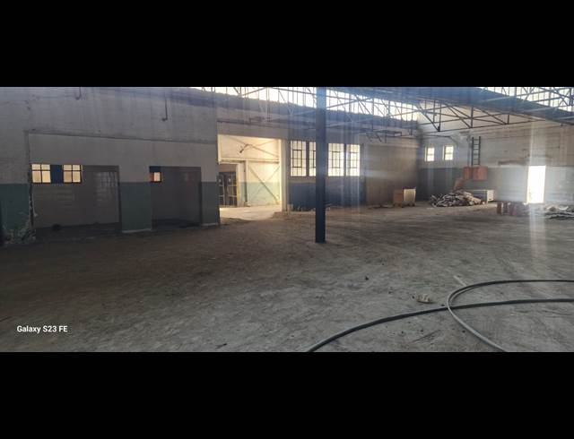 1,800M² WAREHOUSE TO LET IN SELBY