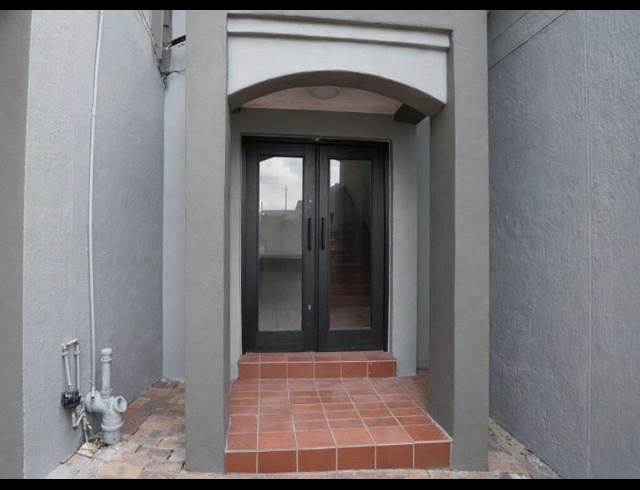 252M² BUSINESS CENTRE TO LET IN NELSPRUIT EXT 14