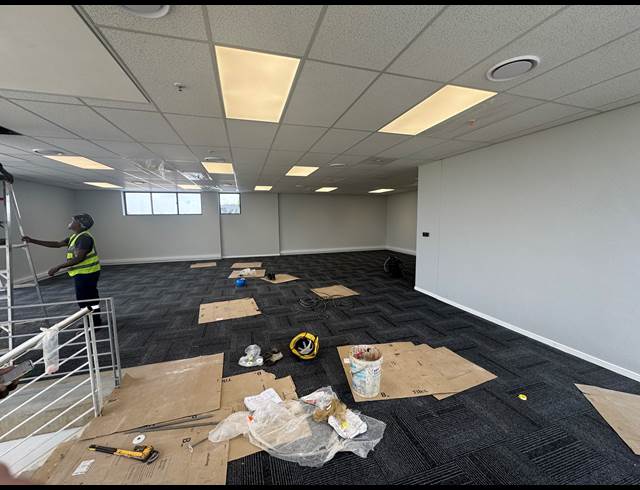 1,910M² WAREHOUSE TO LET IN AIRPORT PARK